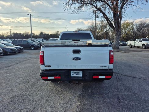Used 2014 Ford F250 XL w/ Camper Package image 5