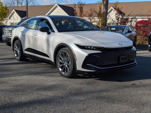 New 2026 Toyota Crown Limited image 14