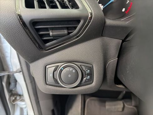 Used 2015 Ford Escape Titanium FWD image 10