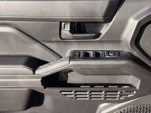 New 2026 Toyota Tacoma SR5 image 22