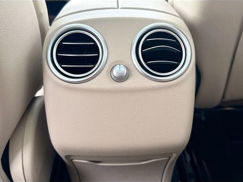 Used 2021 Mercedes-Benz GLC 300 w/ Premium Package image 25