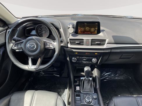 Used 2018 MAZDA MAZDA3 Touring image 25