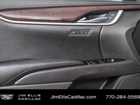 Used 2017 Cadillac XTS Luxury image 7