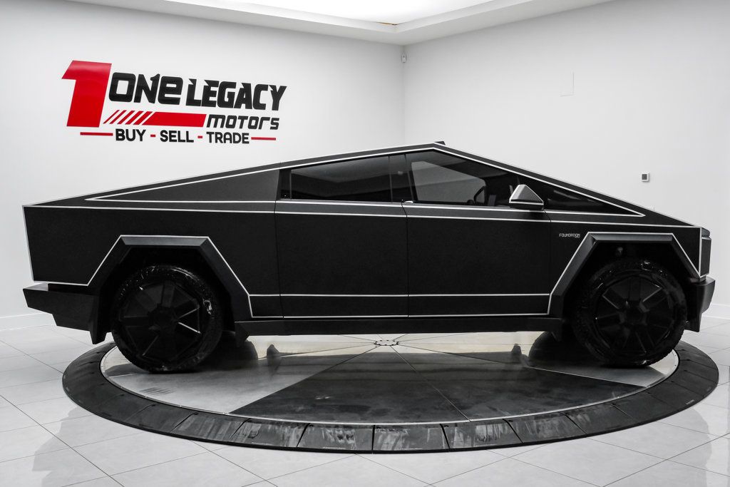 Used 2024 Tesla Cybertruck Cyberbeast AWD/4WD image 11