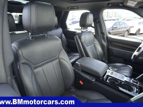 Used 2019 Land Rover Discovery HSE image 33