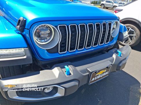 Used 2024 Jeep Wrangler Unlimited Sahara AWD/4WD image 21