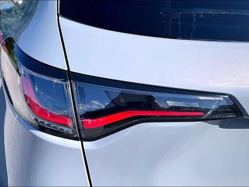 Used 2025 Honda HR-V Sport image 23