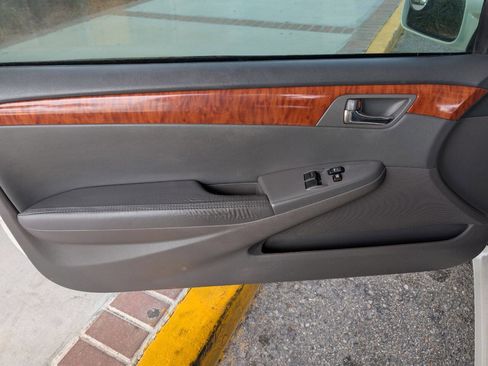 Used 2008 Toyota Solara SE image 11