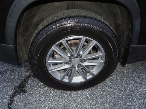 Certified 2022 Chevrolet Traverse LT image 37