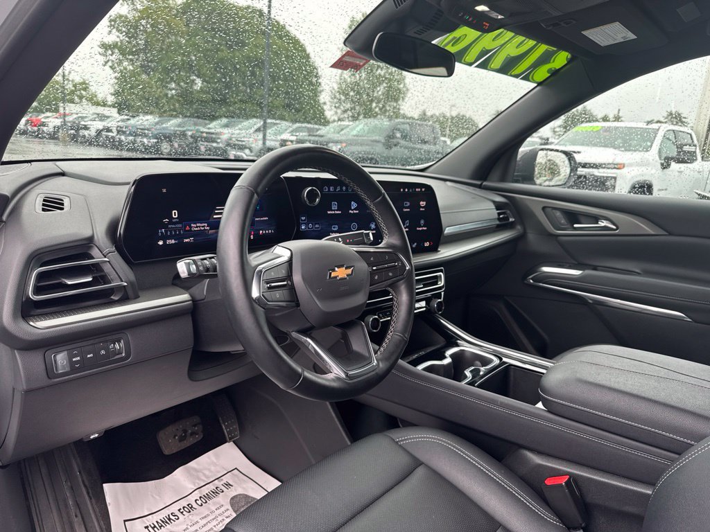 Used 2025 Chevrolet Traverse LT AWD/4WD image 27