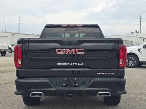 Used 2024 GMC Sierra 1500 Denali AWD/4WD image 4