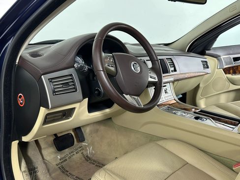 Used 2009 Jaguar XF Premium image 30