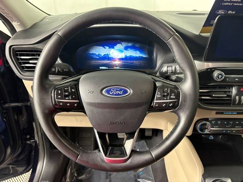 Certified 2021 Ford Escape Titanium image 17