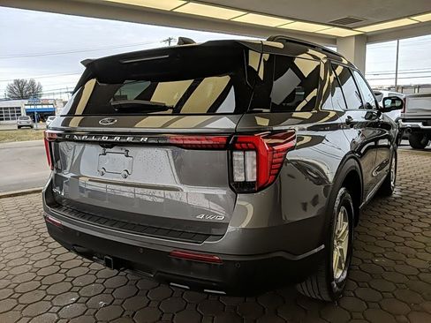 Certified 2025 Ford Explorer Active image 5