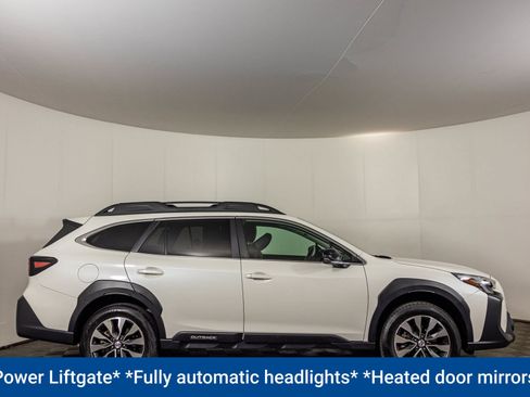 Used 2025 Subaru Outback Limited AWD/4WD image 18