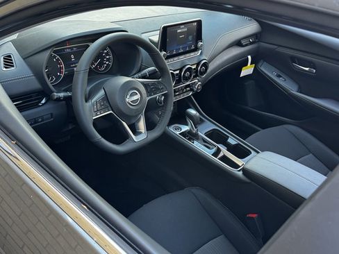 New 2025 Nissan Sentra SV w/ All-Weather Package image 18