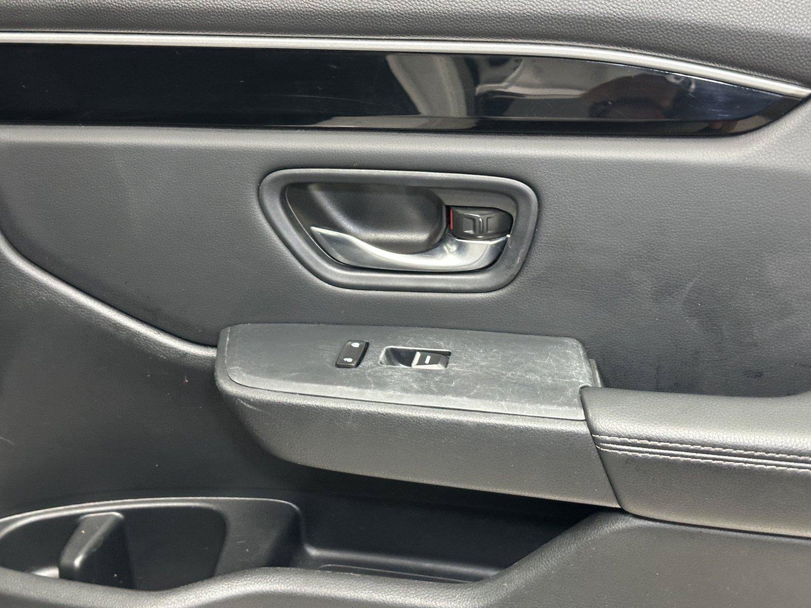 Used 2025 Honda Pilot Touring image 38