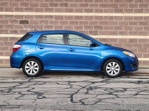 Used 2010 Toyota Matrix S image 14