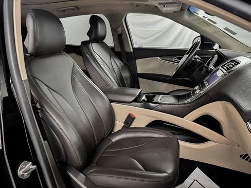 Used 2019 Lincoln Nautilus Reserve AWD/4WD image 10