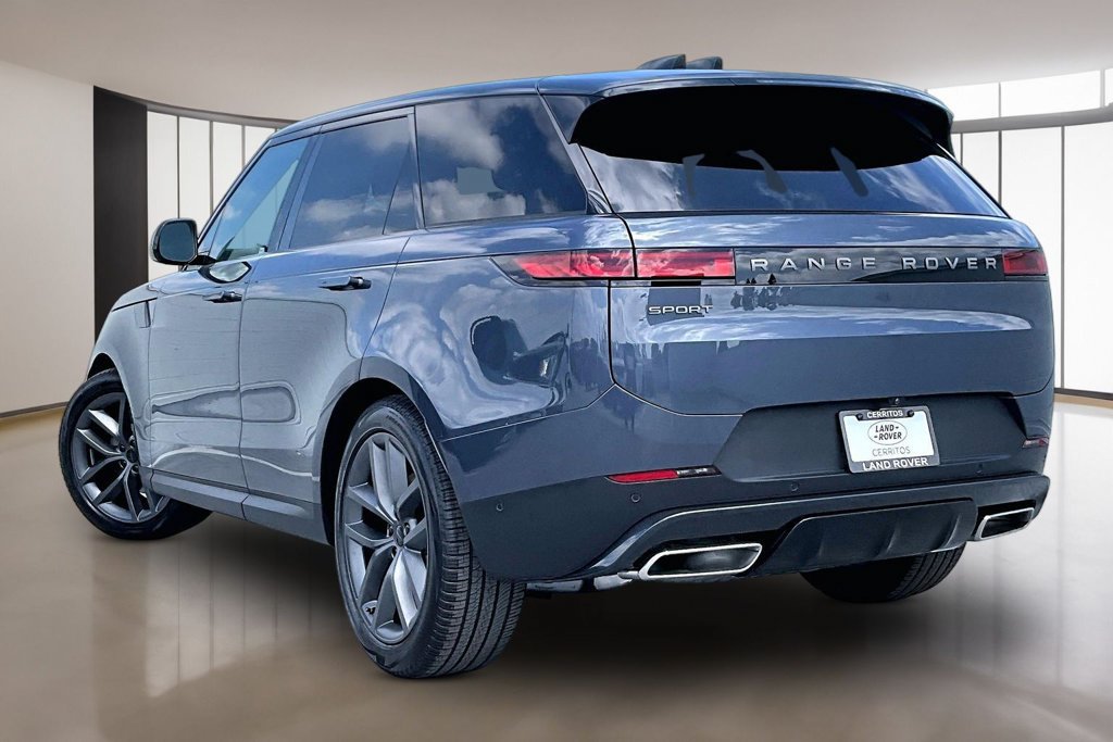 New 2027 Land Rover Range Rover Sport SE AWD/4WD image 3