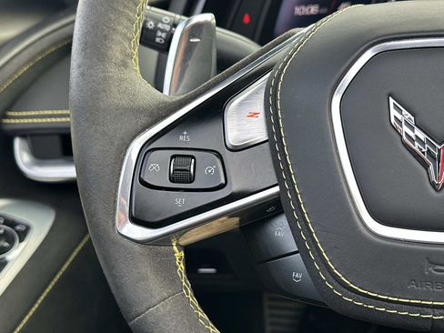 Certified 2021 Chevrolet Corvette Stingray Premium Conv w/ 3LT image 22