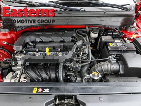 Used 2024 Hyundai Venue SEL image 7