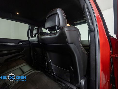 Used 2019 Jeep Grand Cherokee Trailhawk AWD/4WD image 33