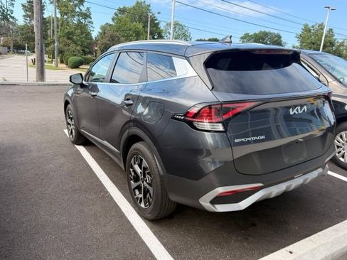 Certified 2024 Kia Sportage EX AWD/4WD image 3