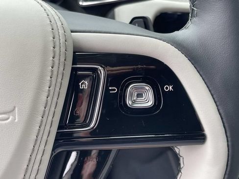 New 2026 Lincoln Aviator AWD image 34