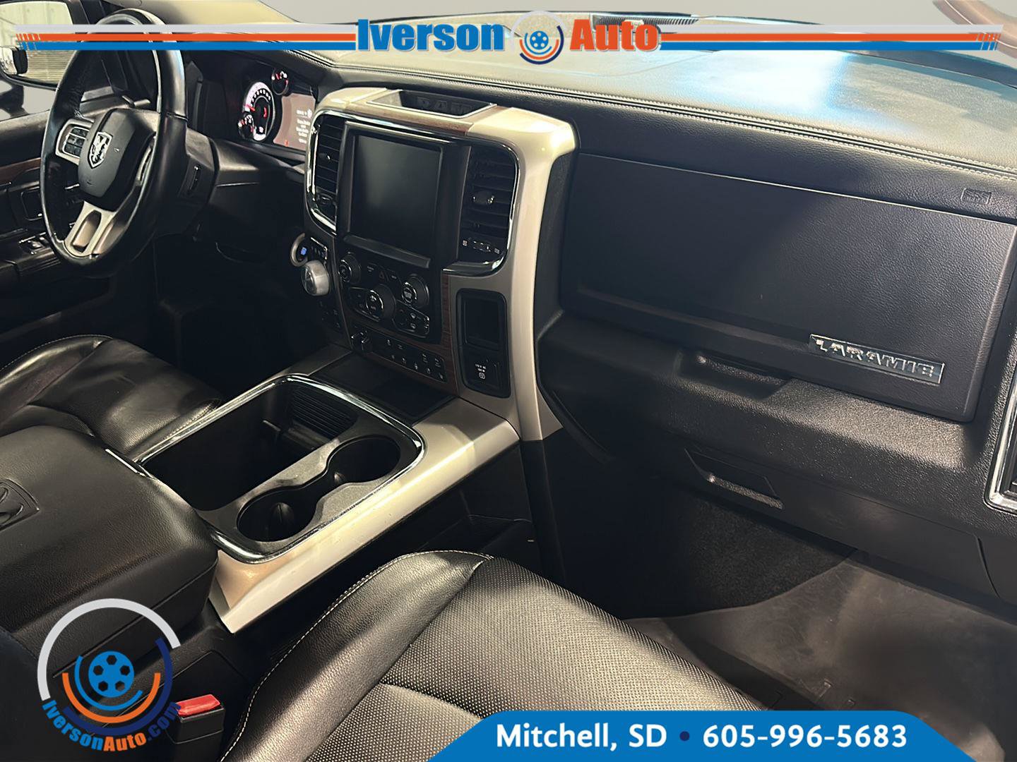 Used 2017 RAM 1500 Laramie w/ Convenience Group AWD/4WD image 33