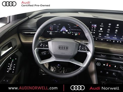 Certified 2025 Audi Q5 Premium w/ Convenience Package AWD/4WD image 32