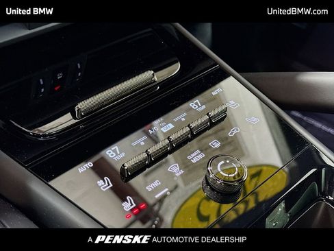 Used 2025 Porsche Cayenne Turbo image 11