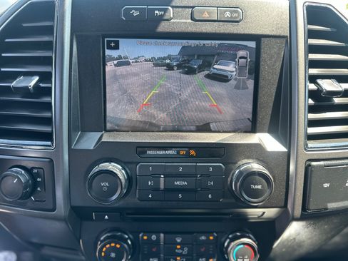 Used 2018 Ford F150 XLT w/ Equipment Group 302A Luxury AWD/4WD image 26