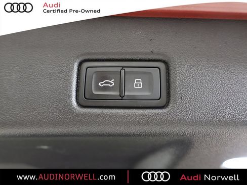Certified 2025 Audi Q5 Premium AWD/4WD image 16