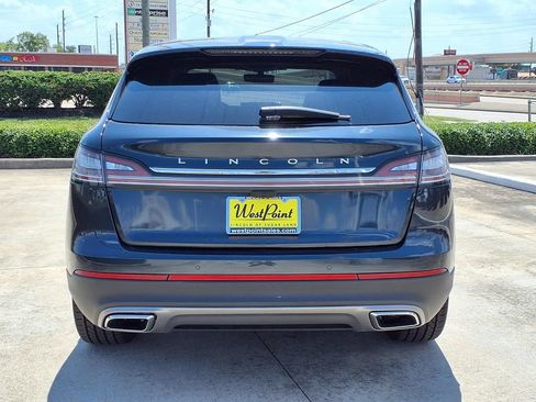 Used 2023 Lincoln Nautilus Reserve w/ Equipment Group 201A FWD image 5