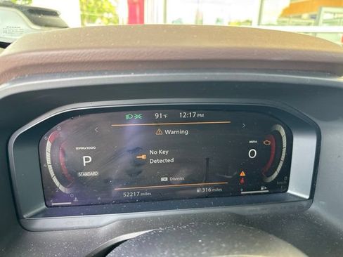 Used 2023 Nissan Rogue Platinum w/ Platinum Premium Package FWD image 11