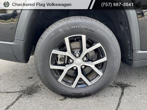 Used 2024 Jeep Grand Cherokee L Limited w/ Trailer Tow Package image 6