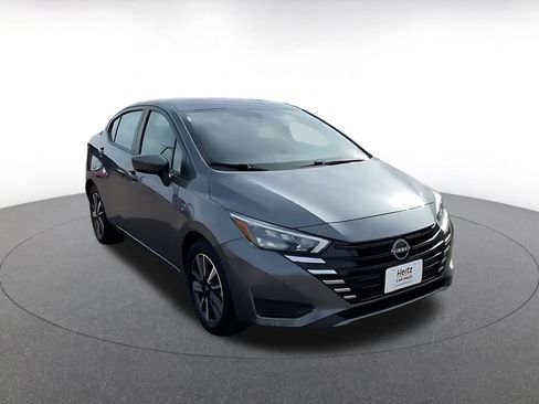 Used 2025 Nissan Versa SV image 3