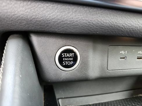 Used 2021 Nissan Rogue SL FWD image 33