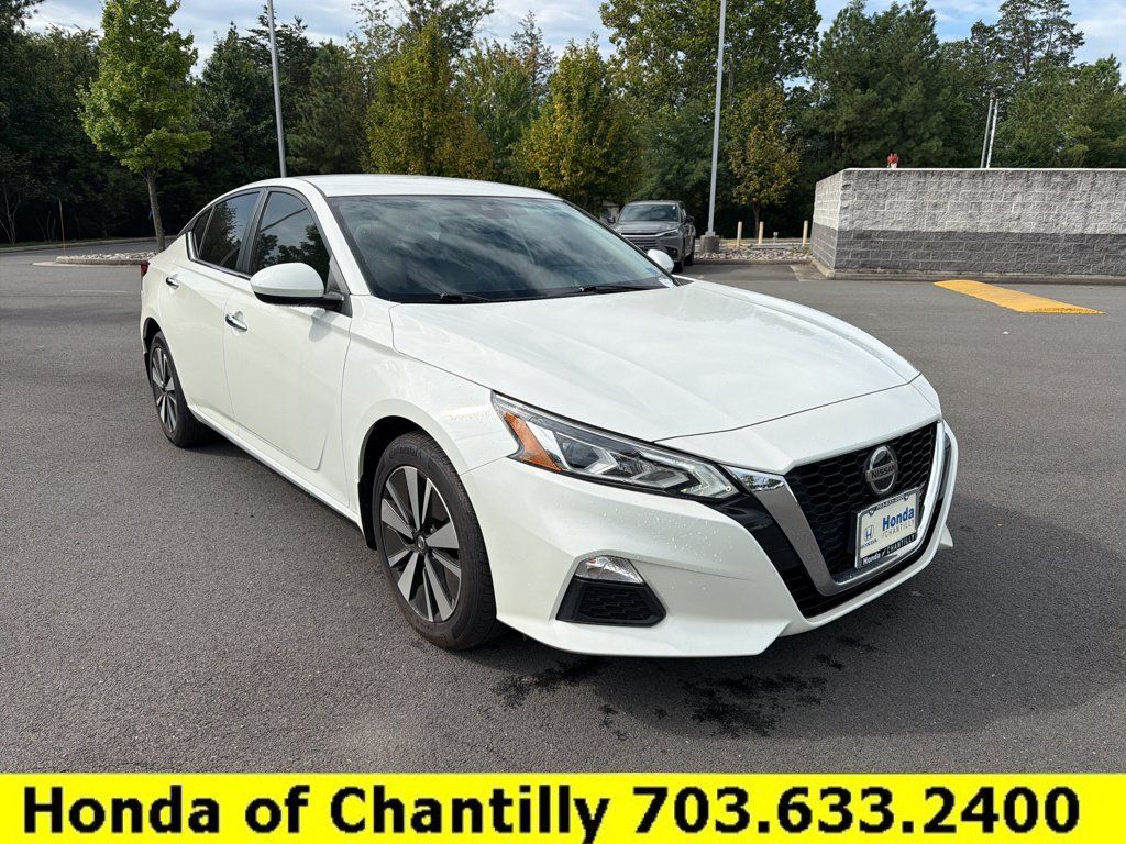 Used 2021 Nissan Altima 2.5 SV AWD/4WD image 1