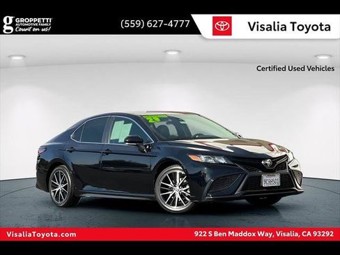 Certified 2023 Toyota Camry SE FWD image 1