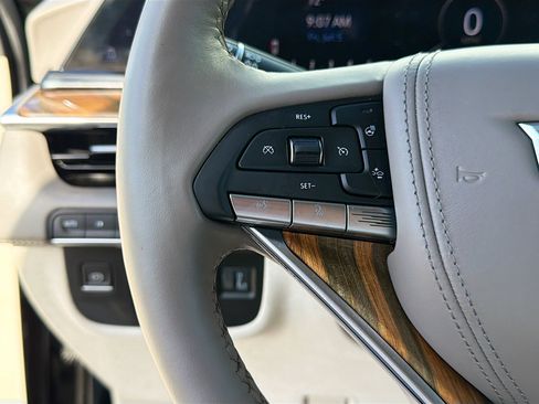 Used 2022 Cadillac Escalade Sport Platinum w/ Heavy-Duty Trailer Package AWD/4WD image 39