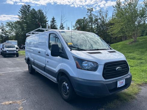 Used 2018 Ford Transit 250 148 Low Roof RWD image 3