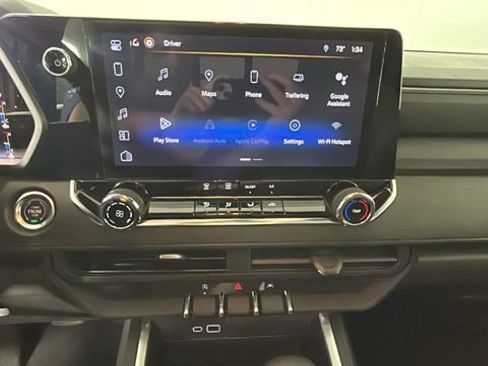 Used 2023 Chevrolet Colorado Trail Boss w/ Technology Package AWD/4WD image 23