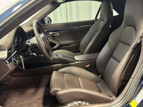 Used 2016 Porsche 911 Carrera GTS image 5