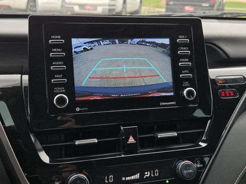 Used 2022 Toyota Camry SE FWD image 15