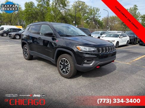 Used 2024 Jeep Compass Trailhawk AWD/4WD image 1