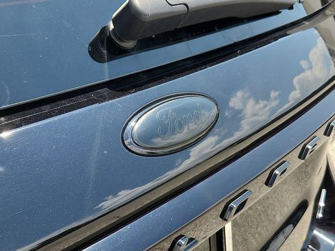 Used 2025 Ford Explorer ST AWD/4WD image 27
