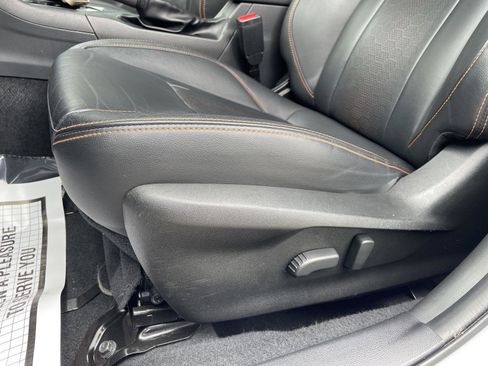 Certified 2022 Subaru Crosstrek 2.5i Limited w/ Moonroof Package 2 AWD/4WD image 12