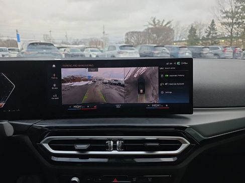 Used 2023 BMW 230i xDrive Coupe w/ Premium Package image 20